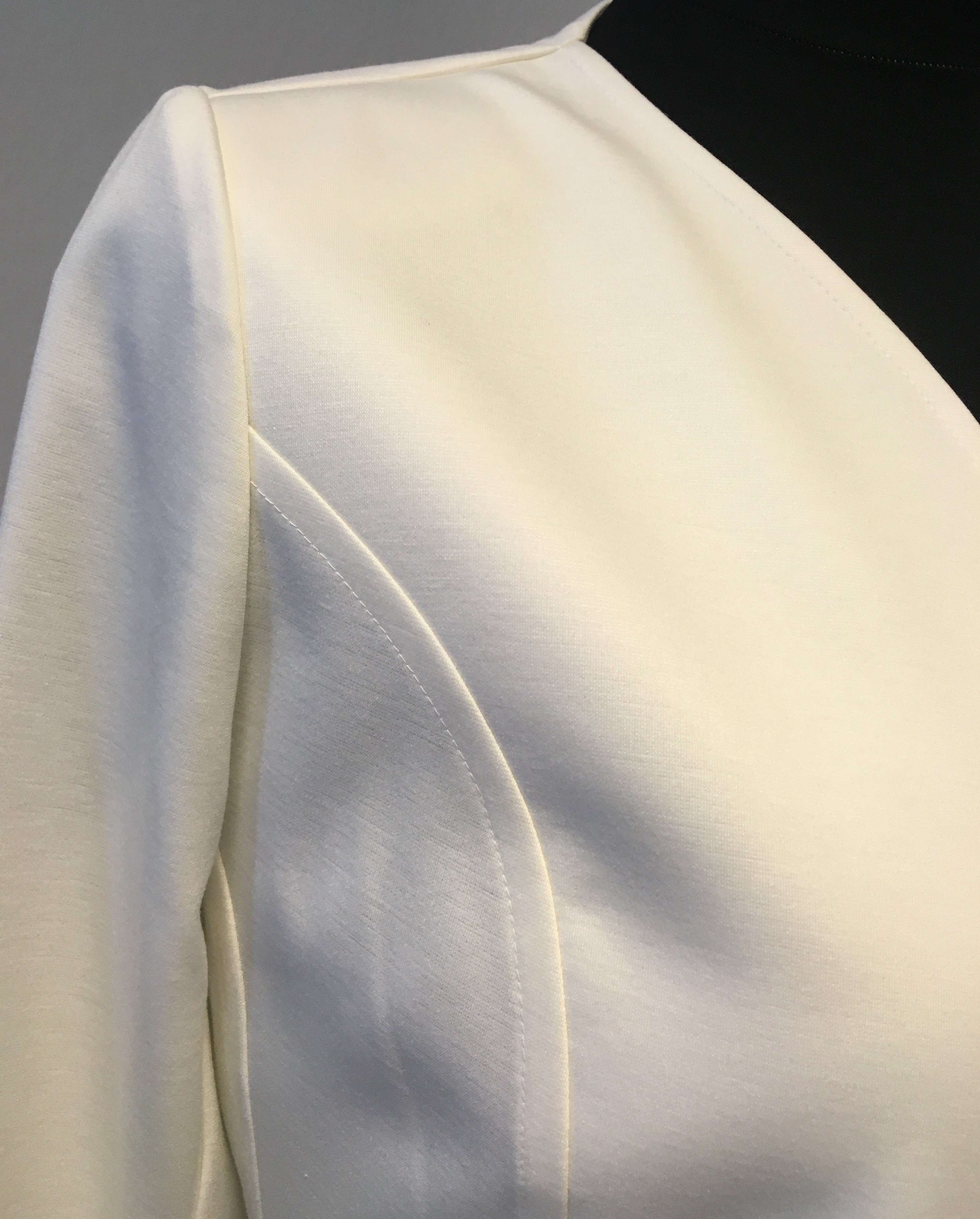 Elegantní sako smetanové