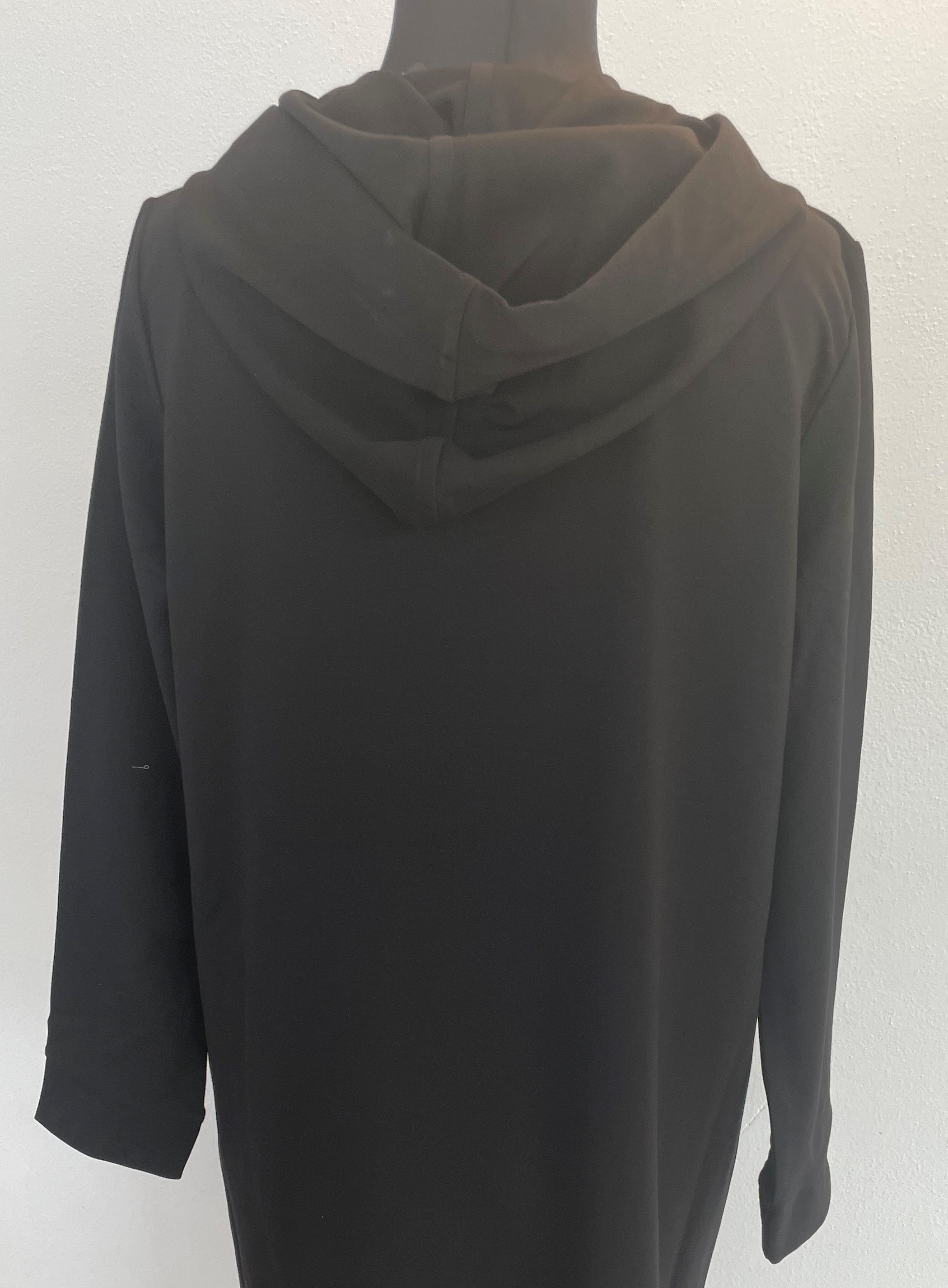 Via appia černé sportovní šaty